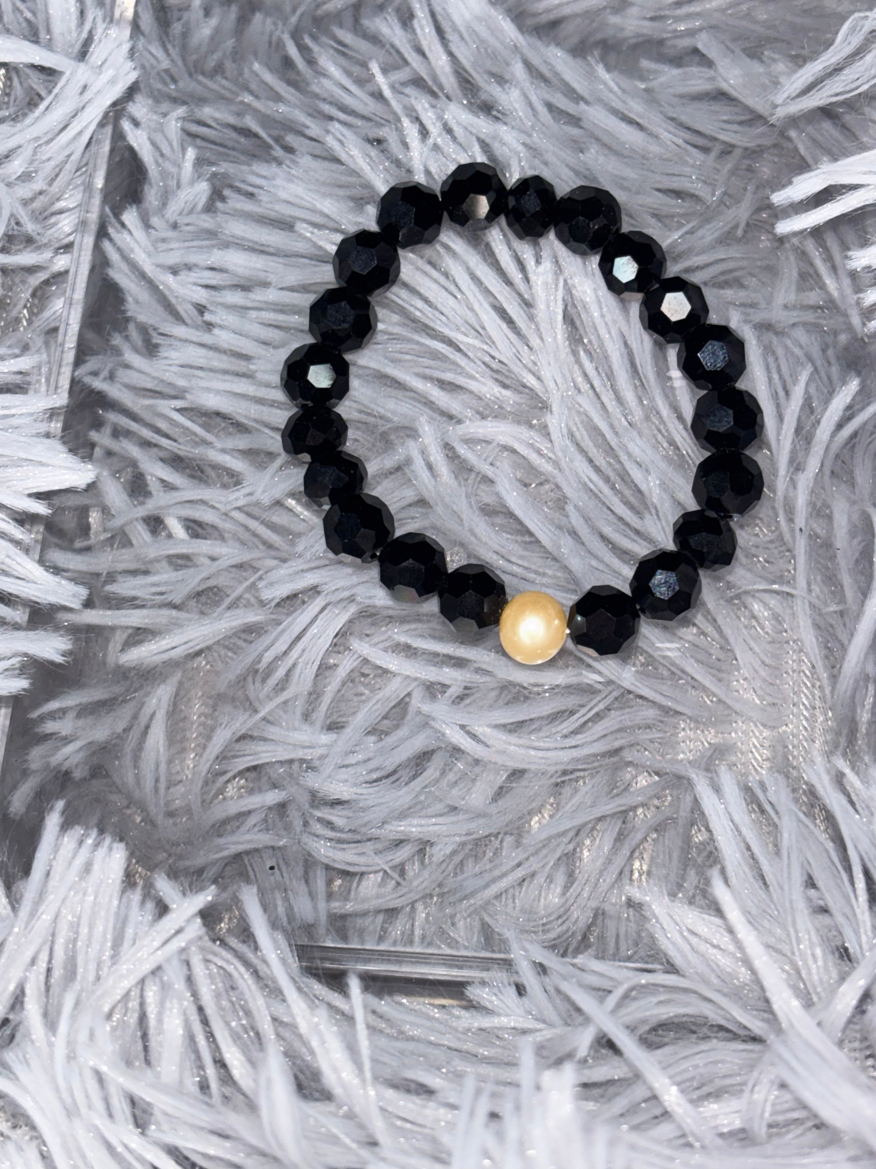 Black Pearl Bracelet